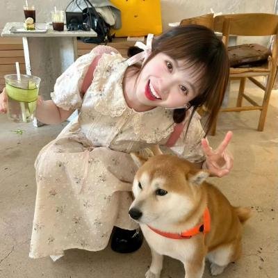 他的三个女儿
