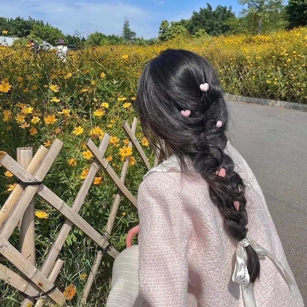 关于她的二三事